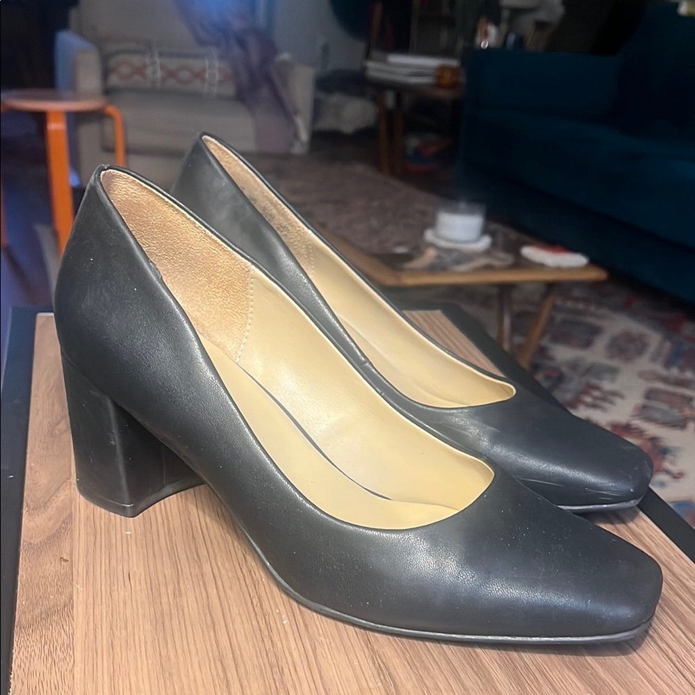 Naturalizer Warner Square Toe Pump / Black Block Heel 8 / Great condition